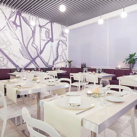 Ibis Styles Eur Hotel 4*