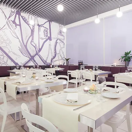Ibis Styles Eur Hotel 4*